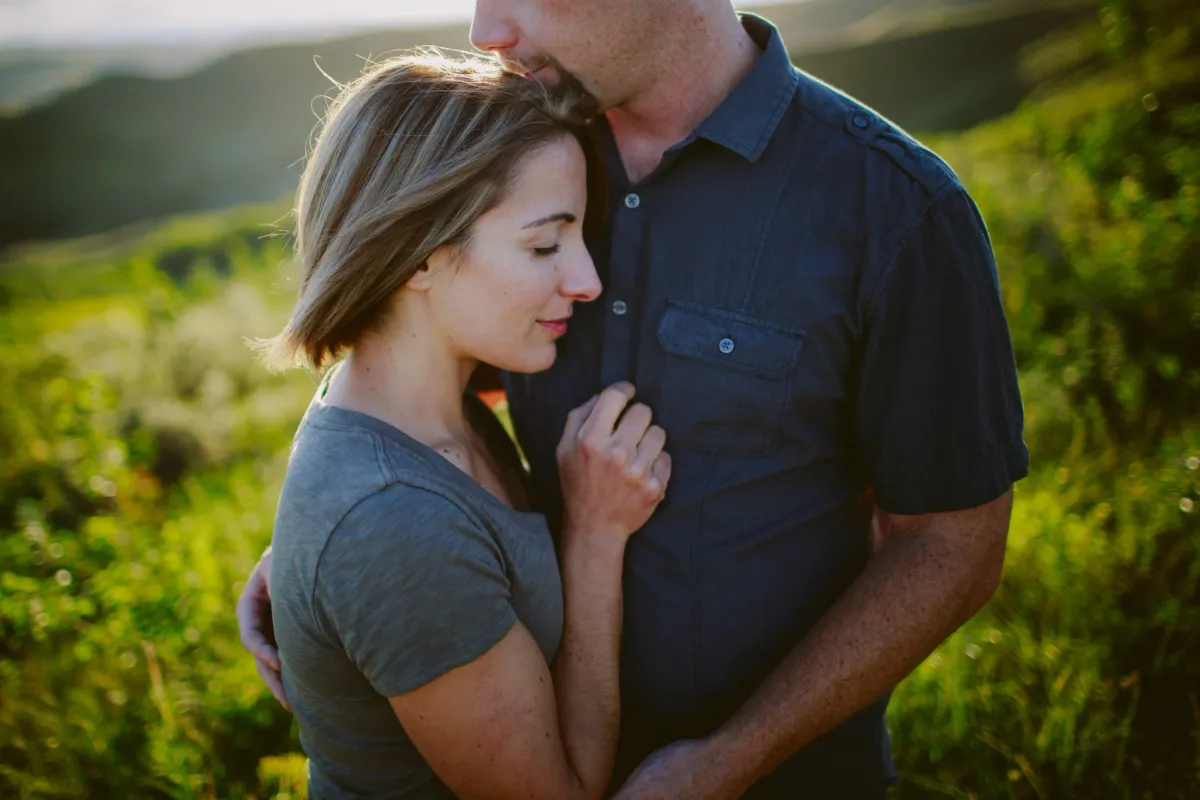 Couple moving together during an outdoor session