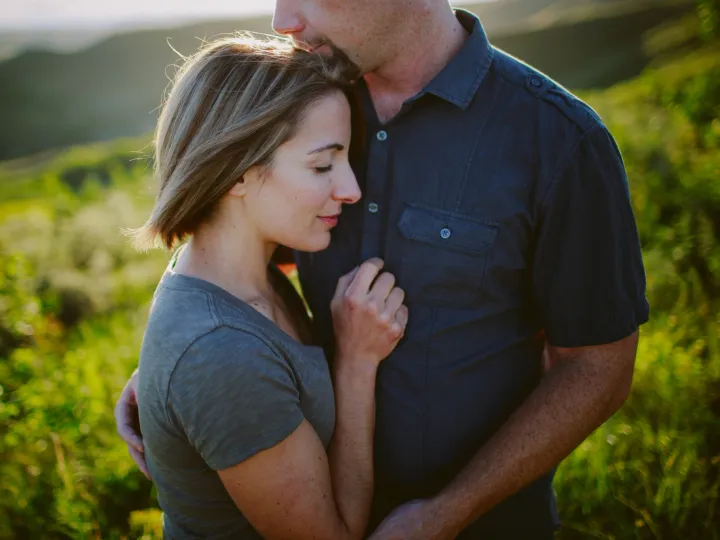 Couple moving together during an outdoor session